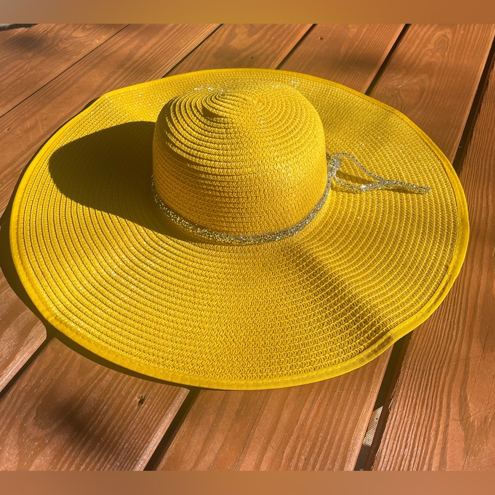 This is my “Resort Hat Collection” called EXTRAORDINARY GLAMOUR.